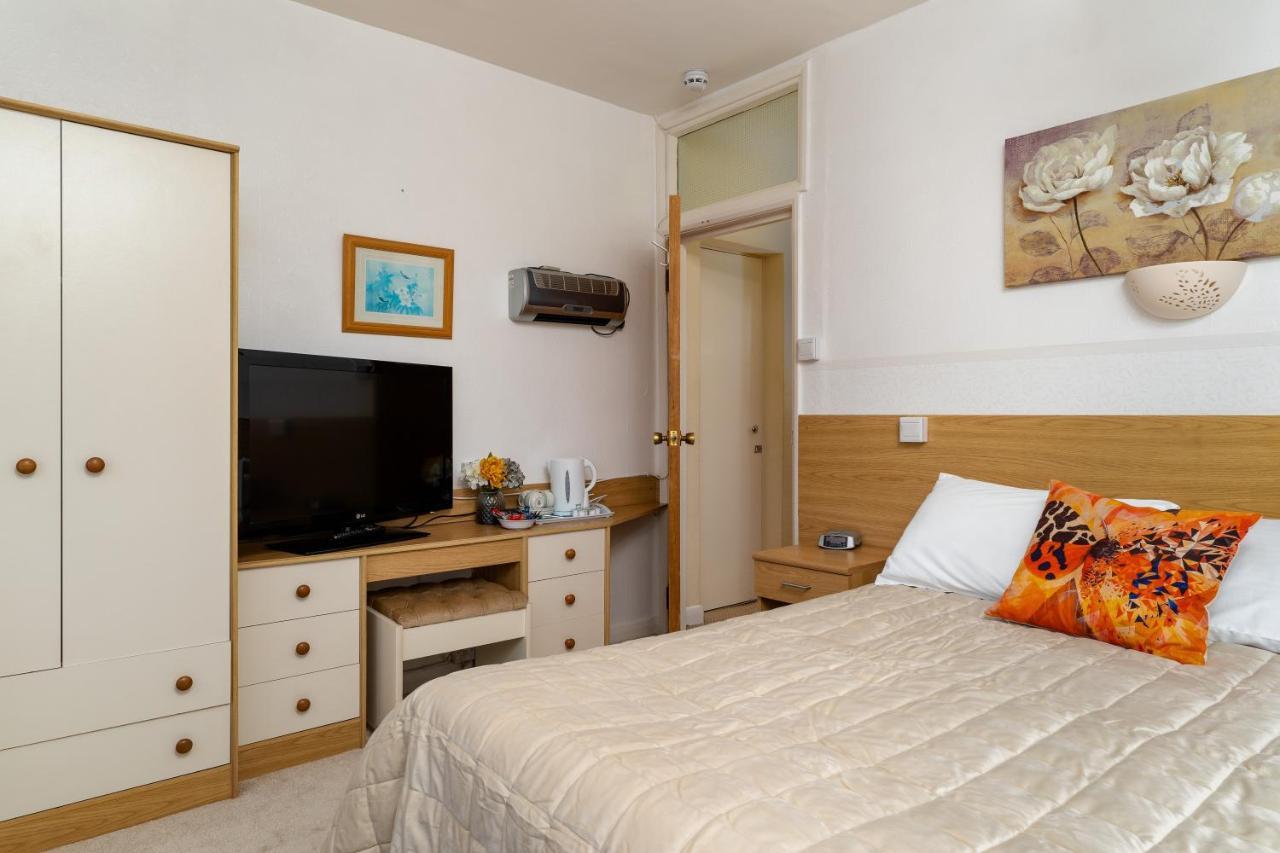 The Torland - Paignton Seafront - Free Parking, All Rooms En-Suite Экстерьер фото